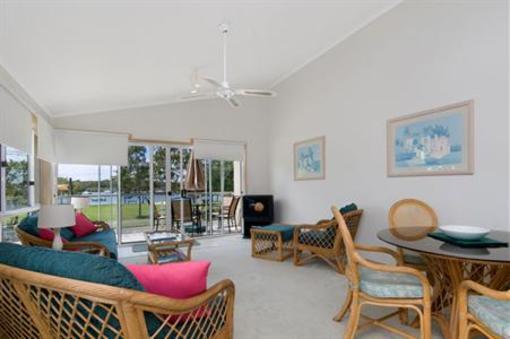 фото отеля Noosa River Palms Hotel