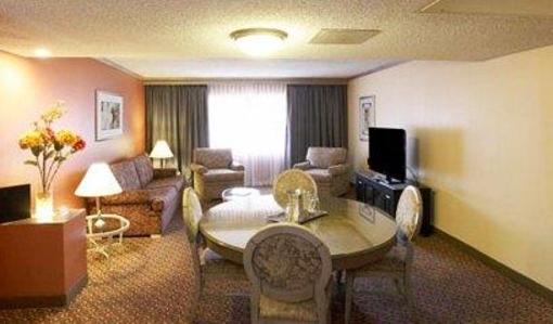 фото отеля Wyndham El Paso Airport