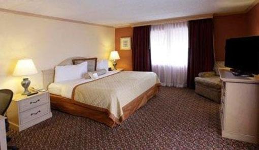 фото отеля Wyndham El Paso Airport