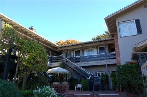 фото отеля Carmel Wayfarer Inn