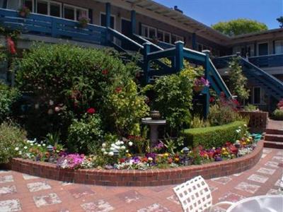 фото отеля Carmel Wayfarer Inn