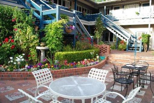 фото отеля Carmel Wayfarer Inn