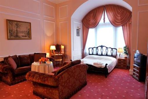 фото отеля Hotel Bursztyn Kolobrzeg