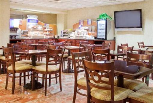 фото отеля Holiday Inn Express Atlanta-Kennesaw
