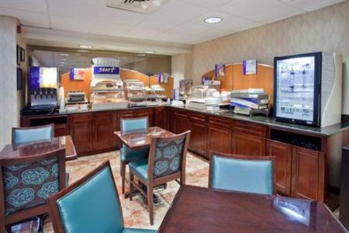 фото отеля Holiday Inn Express Atlanta-Kennesaw