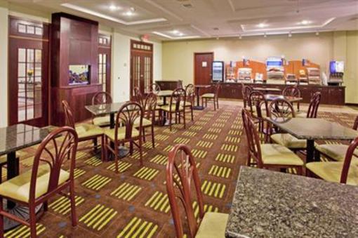фото отеля Holiday Inn Express Hotel & Suites St Charles