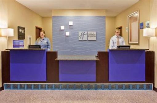 фото отеля Holiday Inn Express Hotel & Suites St Charles