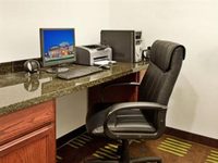Holiday Inn Express Hotel & Suites St Charles