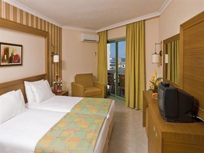 фото отеля Hotel Iz Flower Side Beach