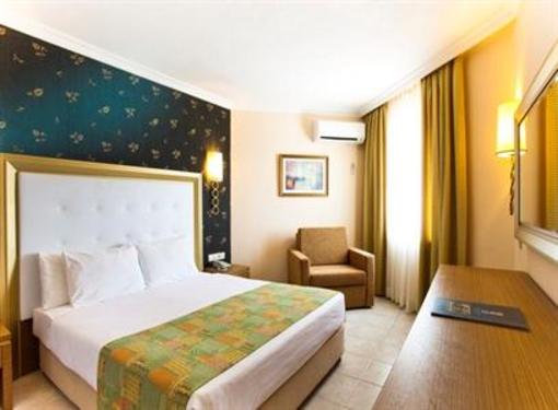 фото отеля Hotel Iz Flower Side Beach