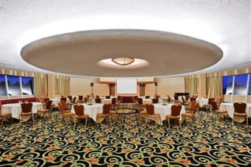 фото отеля Holiday Inn Seattle Airport SeaTac