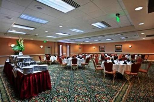 фото отеля Holiday Inn Seattle Airport SeaTac