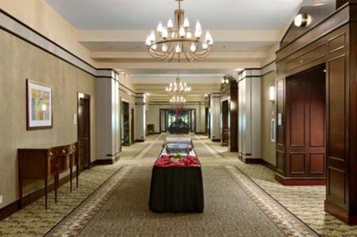 фото отеля Hilton Atlanta Northeast