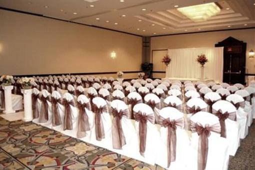 фото отеля Hilton Atlanta Northeast