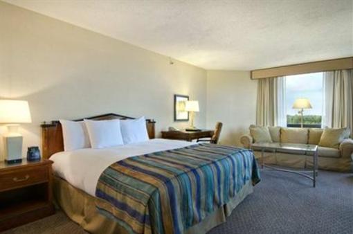 фото отеля Hilton Atlanta Northeast