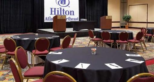 фото отеля Hilton Atlanta Northeast