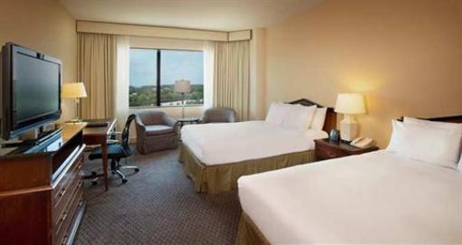 фото отеля Hilton Atlanta Northeast