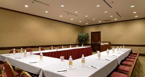 фото отеля Hilton Atlanta Northeast