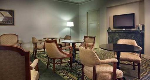 фото отеля Hilton Atlanta Northeast
