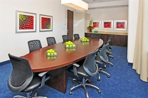 фото отеля Holiday Inn Express Toronto - Markham