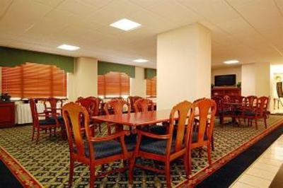 фото отеля BEST WESTERN Potomac Mills