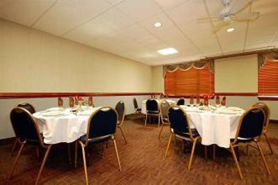 фото отеля BEST WESTERN Potomac Mills