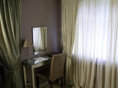 фото отеля Marquess of Exeter Hotel