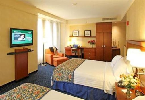 фото отеля Courtyard by Marriott Boston Copley Square