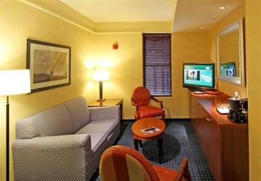 фото отеля Courtyard by Marriott Boston Copley Square