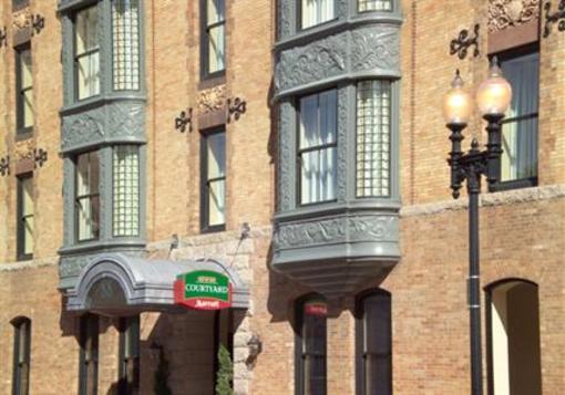 фото отеля Courtyard by Marriott Boston Copley Square