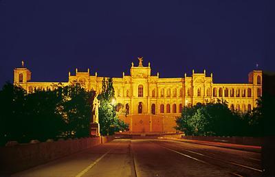 фото отеля Hotel Deutsches Theater Stadtmitte