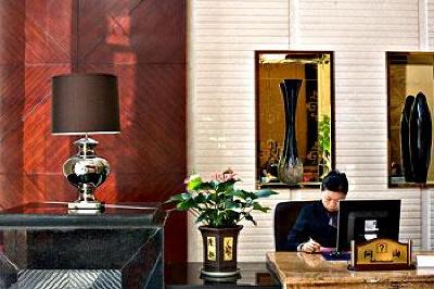 фото отеля Longzhou Hotel