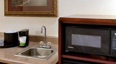 фото отеля Hampton Inn Maple Grove