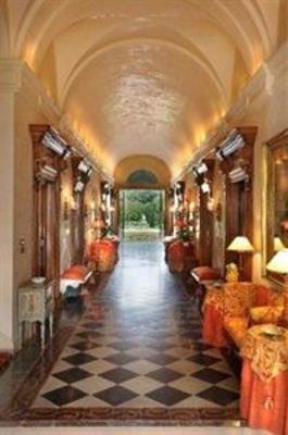 фото отеля Borgo Storico Seghetti Panichi Hotel Castel di Lama