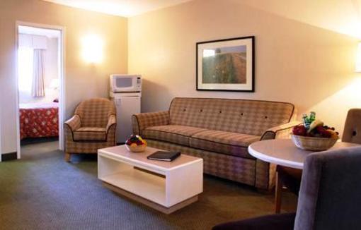 фото отеля Lethbridge Lodge Hotel and Conference Centre