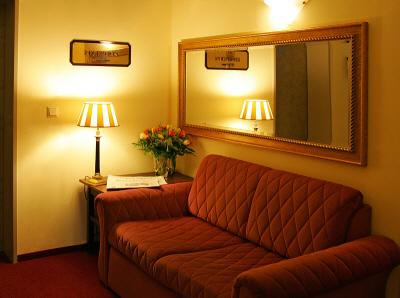 фото отеля Hotel Löhndorf Bonn