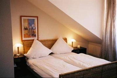 фото отеля Hotel Löhndorf Bonn