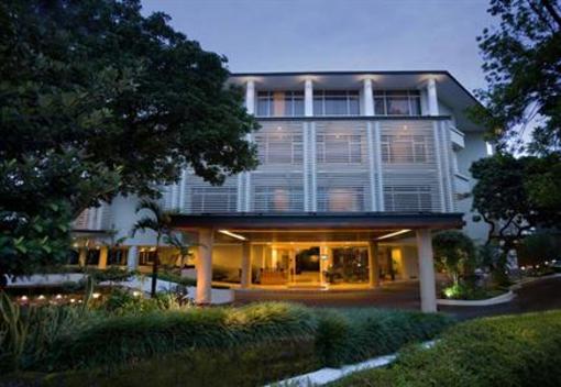 фото отеля Hotel Santika Bandung