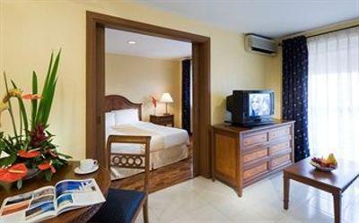 фото отеля Imperial Palace Suites Quezon City
