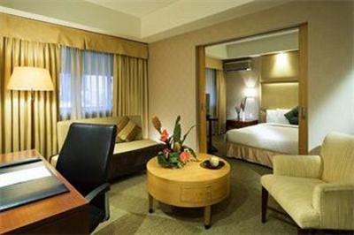 фото отеля Imperial Palace Suites Quezon City
