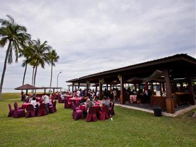 фото отеля Palm Beach Resort & Spa Labuan