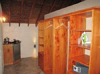 фото отеля Lope Lope Adventure Lodge