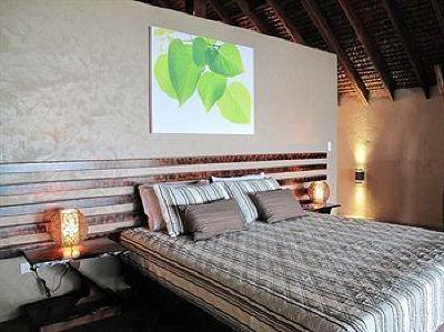 фото отеля Lope Lope Adventure Lodge