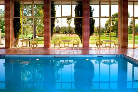 фото отеля Country Club Tasmania