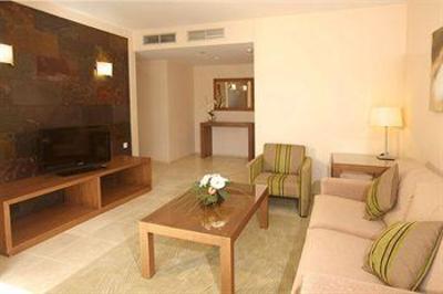 фото отеля Apartamentos Be Live Plantio Golf