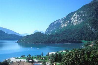 фото отеля Hotel Miralago Molveno