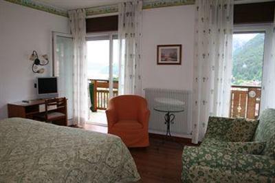фото отеля Hotel Miralago Molveno