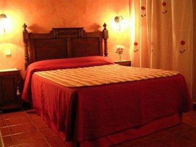 фото отеля Casa Rural La Josa Bed & Breakfast Candelada