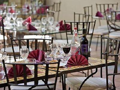 фото отеля Mercure Pont d'Avignon