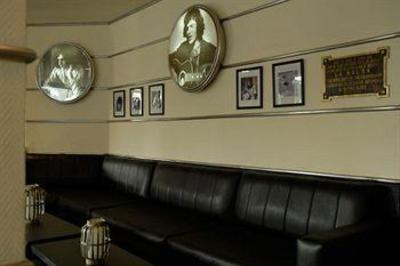 фото отеля Hotel La Perla Buenos Aires